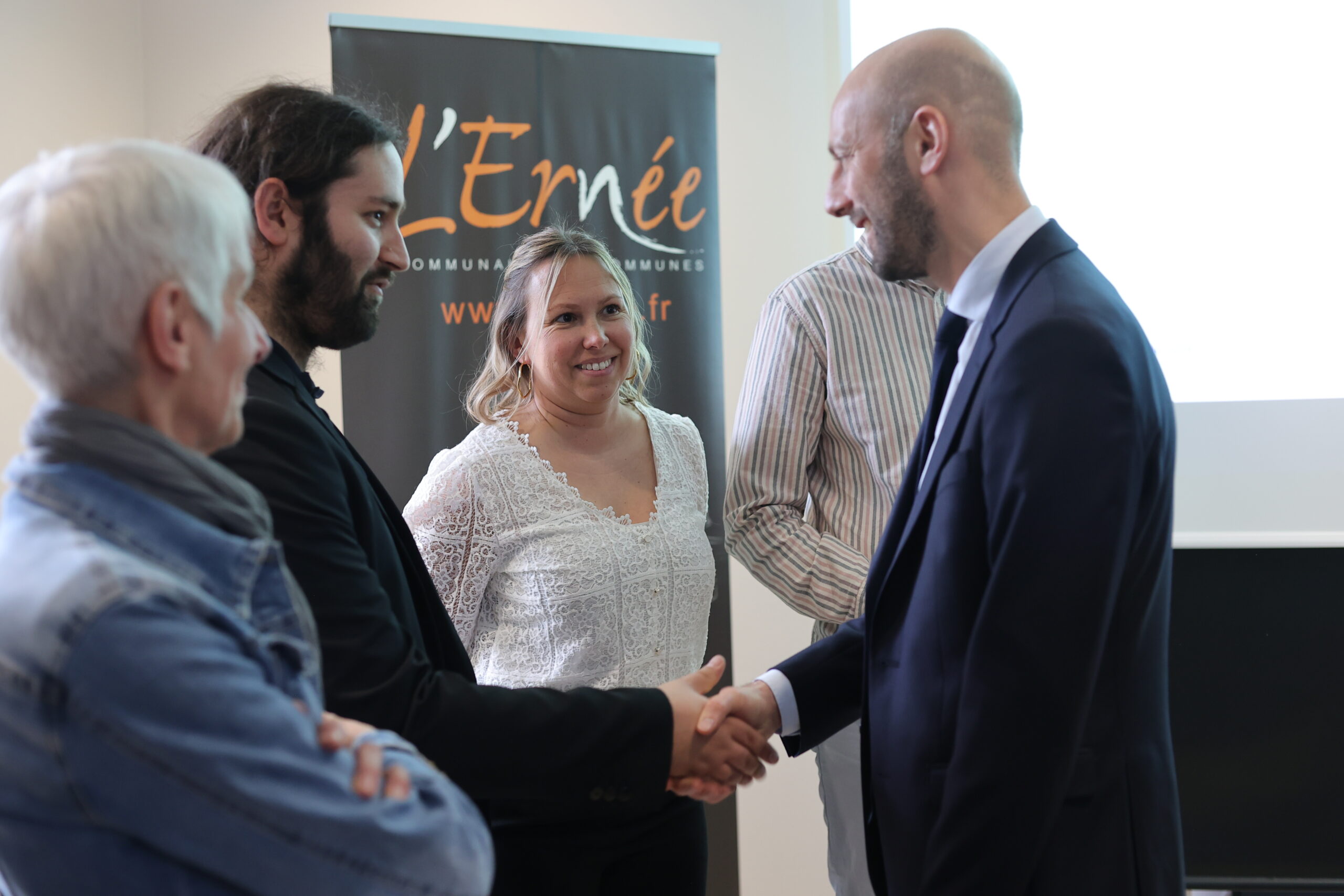 Stanislas GUERINI, ministre de la Transformation et de la Fonction publiques, en visite à l'Espace France Services d'Andouillé