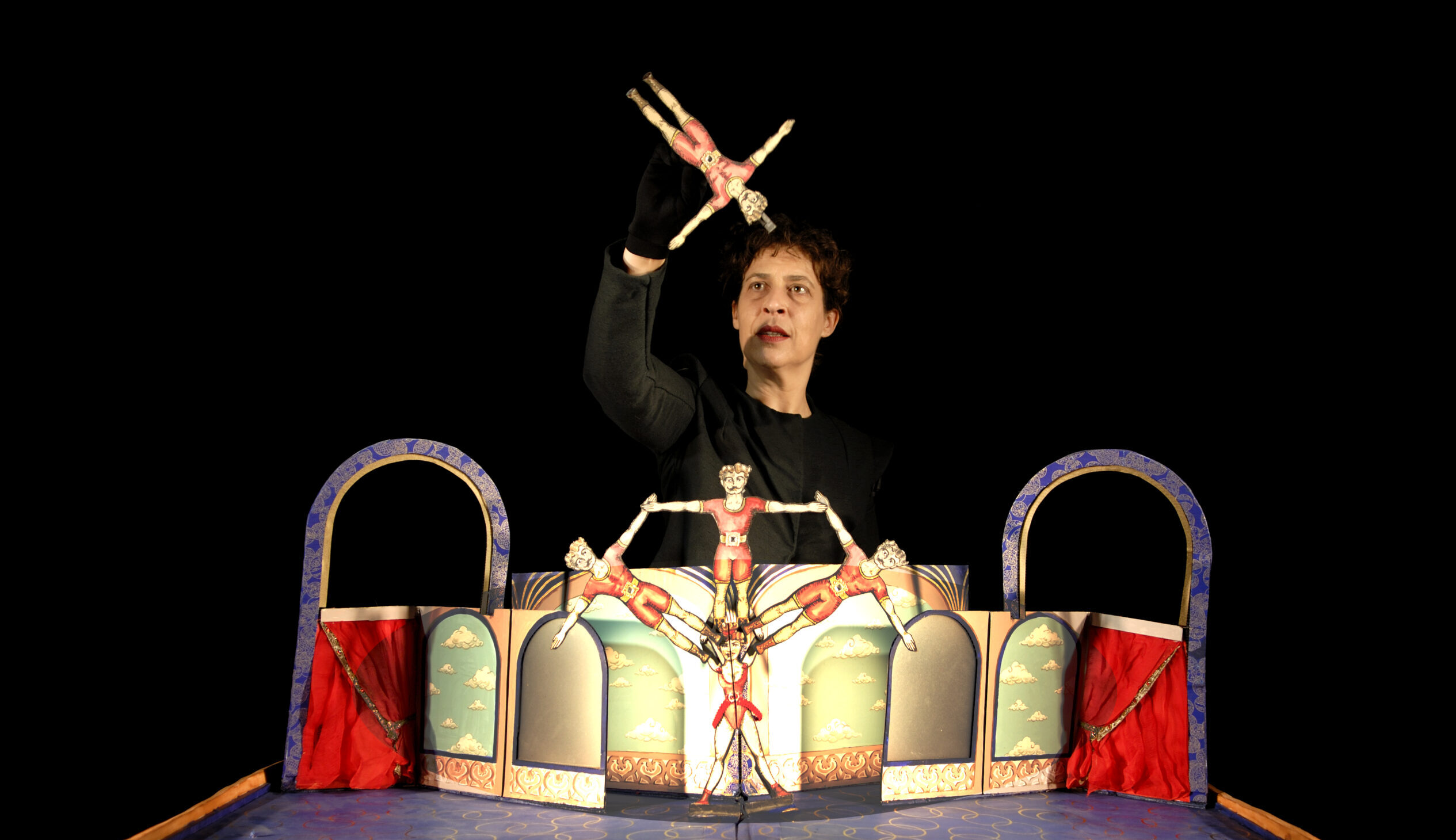 POP-UP CIRKUS – Théâtre l&rsquo;Articule • Lecture + Cirque + Marionnette